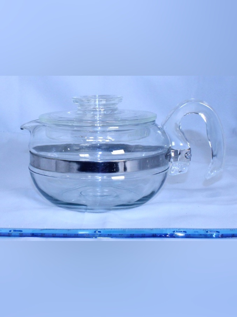 HIGHLY COLLECTABLE Vintage MCM Pyrex Glass “Flameware” Teapot with Matching Lid